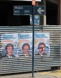 Afiches de Duhalde en Ushuaia
