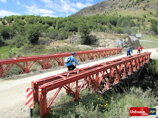 11:39 hs. Cruzando el puente del Río Pipo