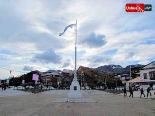 17:53 hs. Un cielo celestial sobre la Plaza Cívica