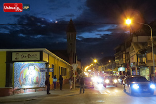 19:37 hs. El centro al caer la tarde