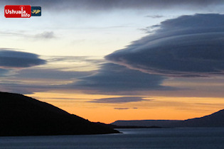08:18 hs. Colores del Beagle