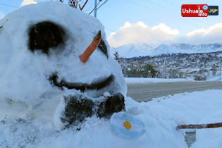 15:52 hs. ¡Viva la Patria!