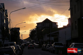 19:51 hs. Cae la tarde en la ciudad