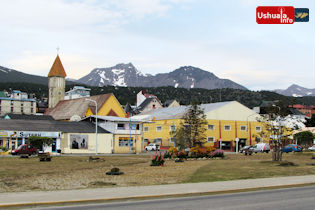 22:06 hs. Algo de la Ushuaia antigua permanece en el centro