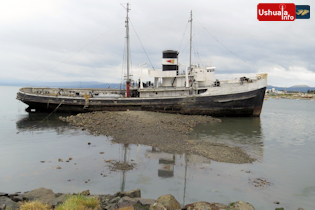 13:51 hs. El Saint Christopher con marea baja