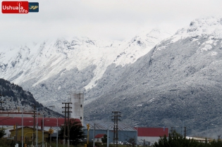 12:59 hs. Las montañas bañadas de nieve