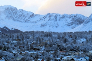 17:41 hs. Volvió la nieve a Ushuaia