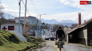 12:54 hs. Las callecitas de Ushuaia