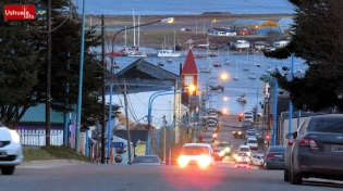 19:11 hs. Bajando hacia la bahía