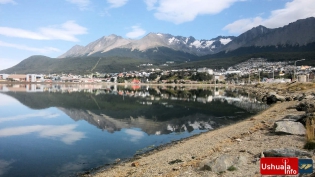 11:50 hs. Reflejos en la Bahía Encerrada