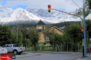 09:22 hs. Montañas nevadas