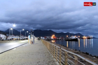 21:33 hs. Avenida Prefectura Naval Argentina