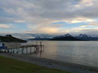 20:46 hs. Muelle de Ensenada, Parque Nacional Tierra del Fuego