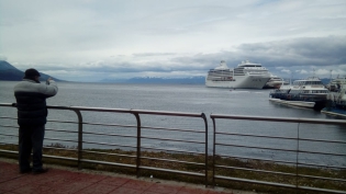 11:59 hs. Cruceros de visita