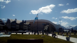 11:44 hs. Monumento a los caÃ­dos en las Islas Malvinas