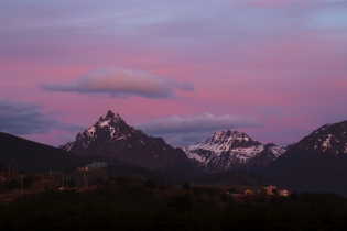 21:21 hs. Un atardecer encendido en el Fin del Mundo