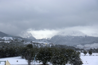 09:05 hs. Gran nevada primaveral en Ushuaia
