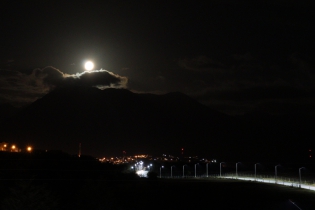 22:35 hs. La Ãºltima luna de Febrero