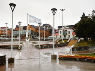 13:34 hs. tarde de lluvias en la ciudad y nevadas en las montaÃ±as