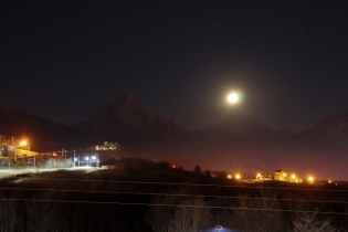 00:51 hs. Cuando la luna ilumina al Fin del Mundo