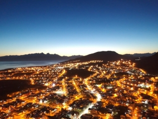 21:54 hs, Últimas luces de Octubre