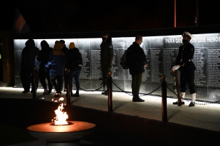 23:14 hs. Vigilia del 2 de Abril