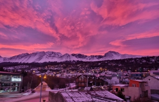 18:01 hs Magnífico atardecer en Ushuaia