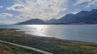 18:20 hs.tarde de sol en la bahía Golondrina