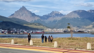 19:15 hs. Paseando en la Reserva Natural Urbana Bahía Encerrada