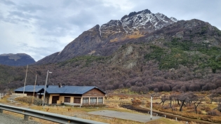 11:07 hs. paisaje otoñal en el valle Carbajal