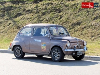 Una familia unió La Plata con Ushuaia en dos Fiat 600