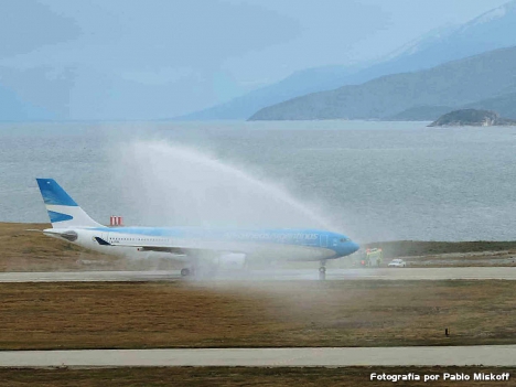 El nuevo Airbus A330 de Aerolíneas arribó a Ushuaia