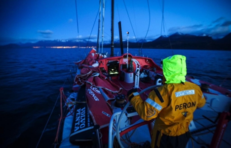 El velero Dongfeng debió realizar una escala de emergencia en Ushuaia