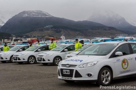 La policía provincial recibió 70 patrulleros