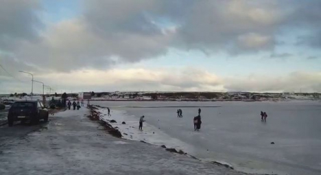 Un grupo de personas fue evacuado de la BahÃ­a Encerrada