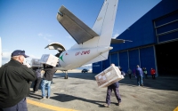 ArribÃ³ el primer vuelo sanitario contratado por la provincia